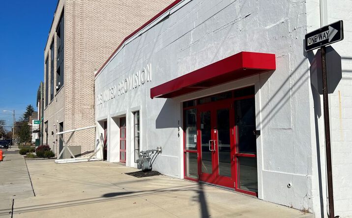 Pictures of Retail, Restaurant property located at 156 Ohio Ave, Columbus, OH 43205 for lease - image #1