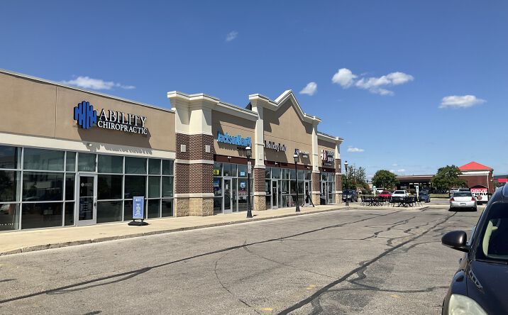 Pictures of Retail property located at 401-491 Colemans Crossing Blvd, Marysville, OH 43040 for lease - image #1