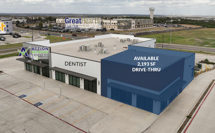 Pictures of Retail property located at 7689 N Loop 1604 E, Live Oak, TX 78233 for lease - image #1