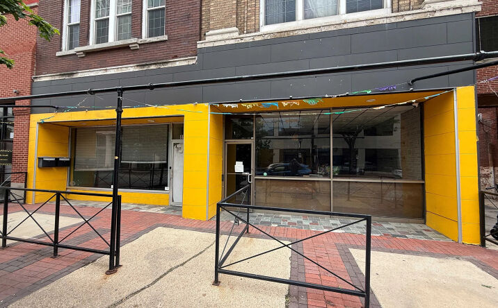 Pictures of Retail, Restaurant property located at 110-112 2nd St SE, Cedar Rapids, IA 52401 for lease - image #1