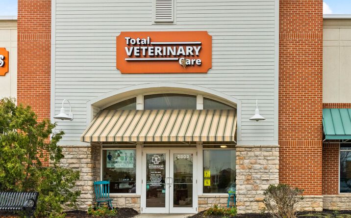 Pictures of Retail property located at 2740 London Groveport Rd, Grove City, OH 43123 for lease - image #1