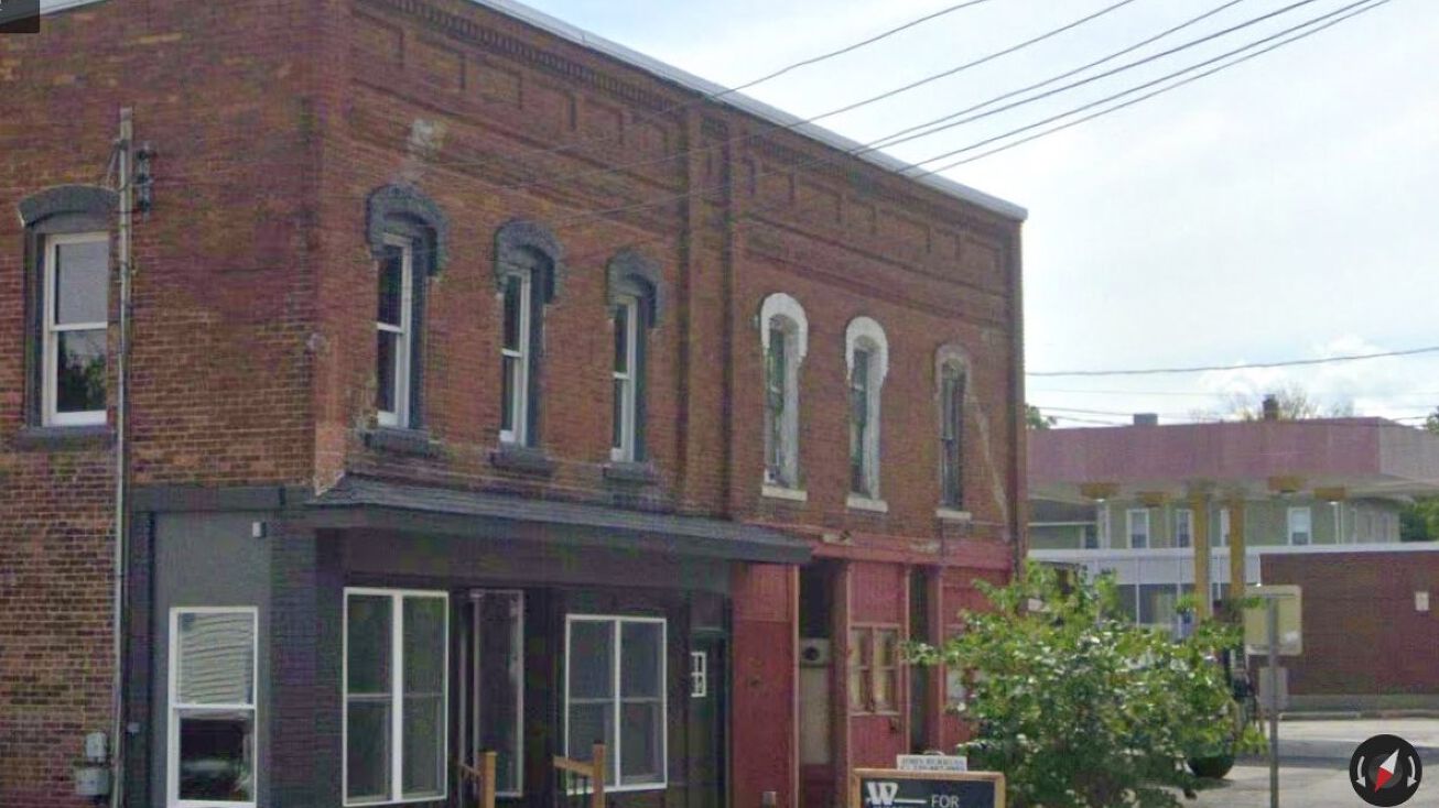 Pictures of Restaurant property located at 8397 N Main St, Interlaken