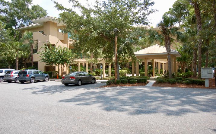 Pictures of Office property located at 23 Main St, Hilton Head Island, SC 29926 for lease - image #1