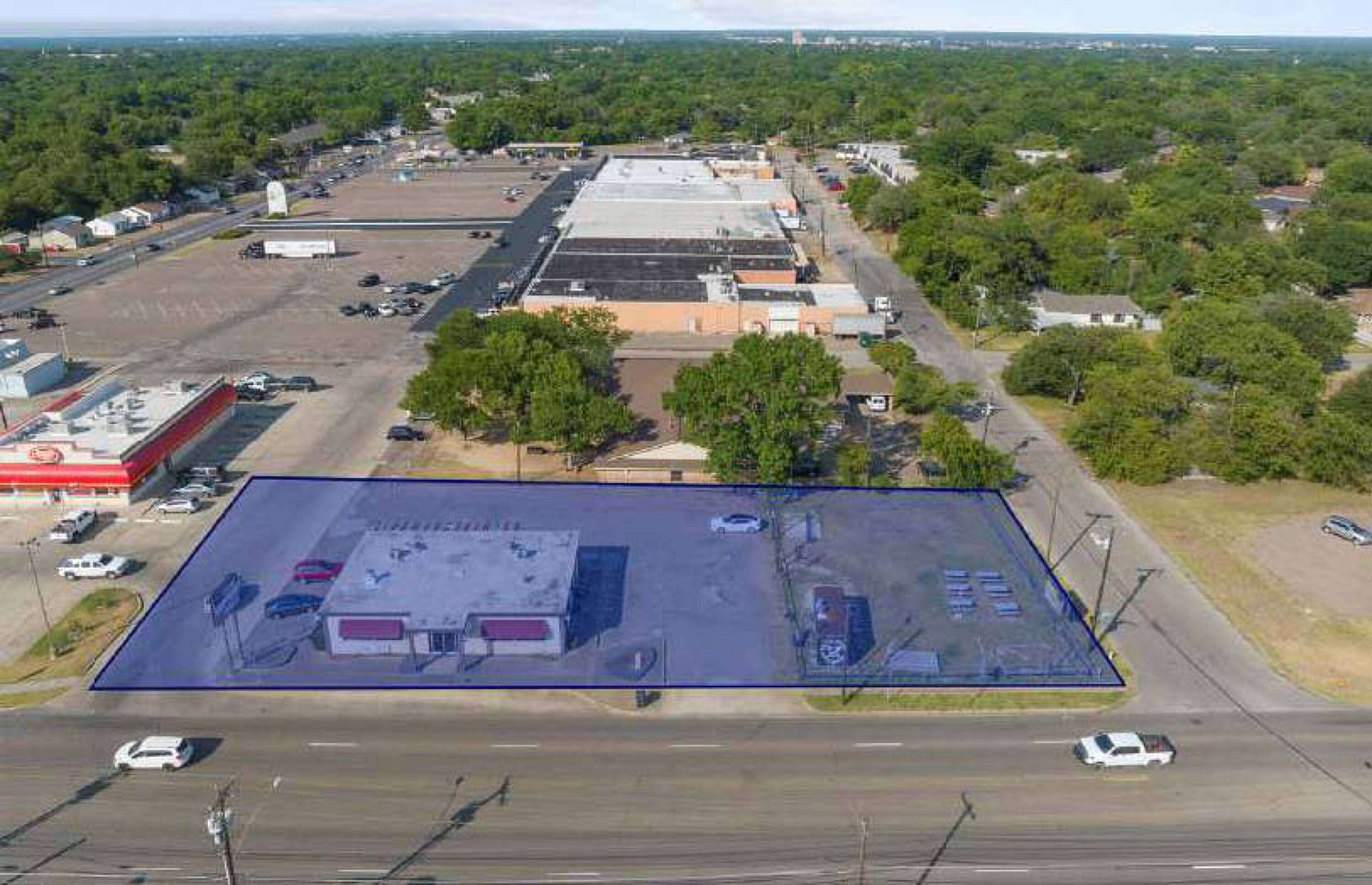 1415 N New Rd, Waco, TX 76710