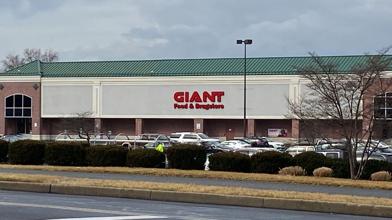 301 Town Center Blvd, Easton, PA 18040 Retail Space for Lease Forks