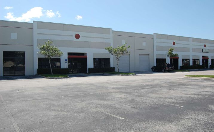 Pictures of Office, Industrial property located at 3905 Center Loop, Orlando, FL 32808 for lease - image #1