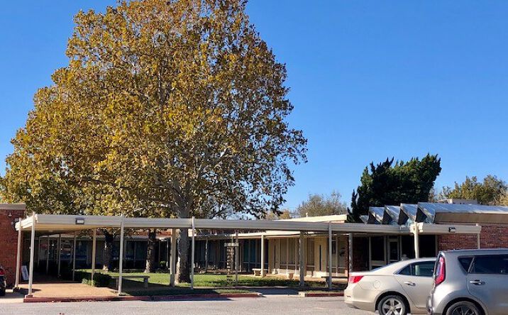 Pictures of Office property located at 1930 NW Ferris Ave, Lawton, OK 73507 for lease - image #1