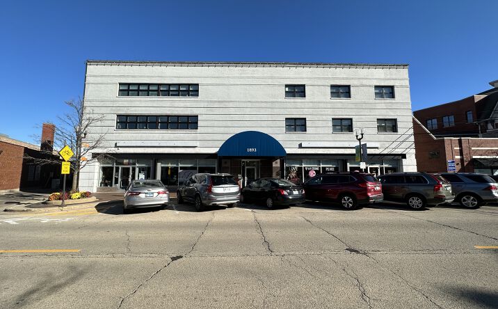 Pictures of Office property located at 1893 Sheridan Rd, Highland Park, IL 60035 for lease - image #1