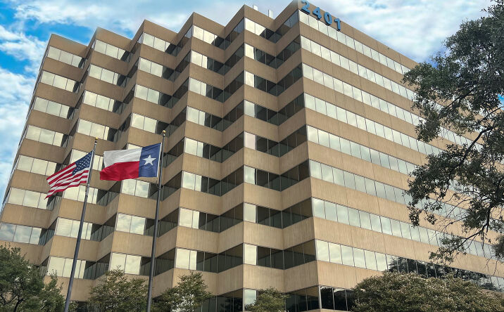Pictures of Office property located at 2401 Fountain View Dr, Houston, TX 77057 for sales - image #1