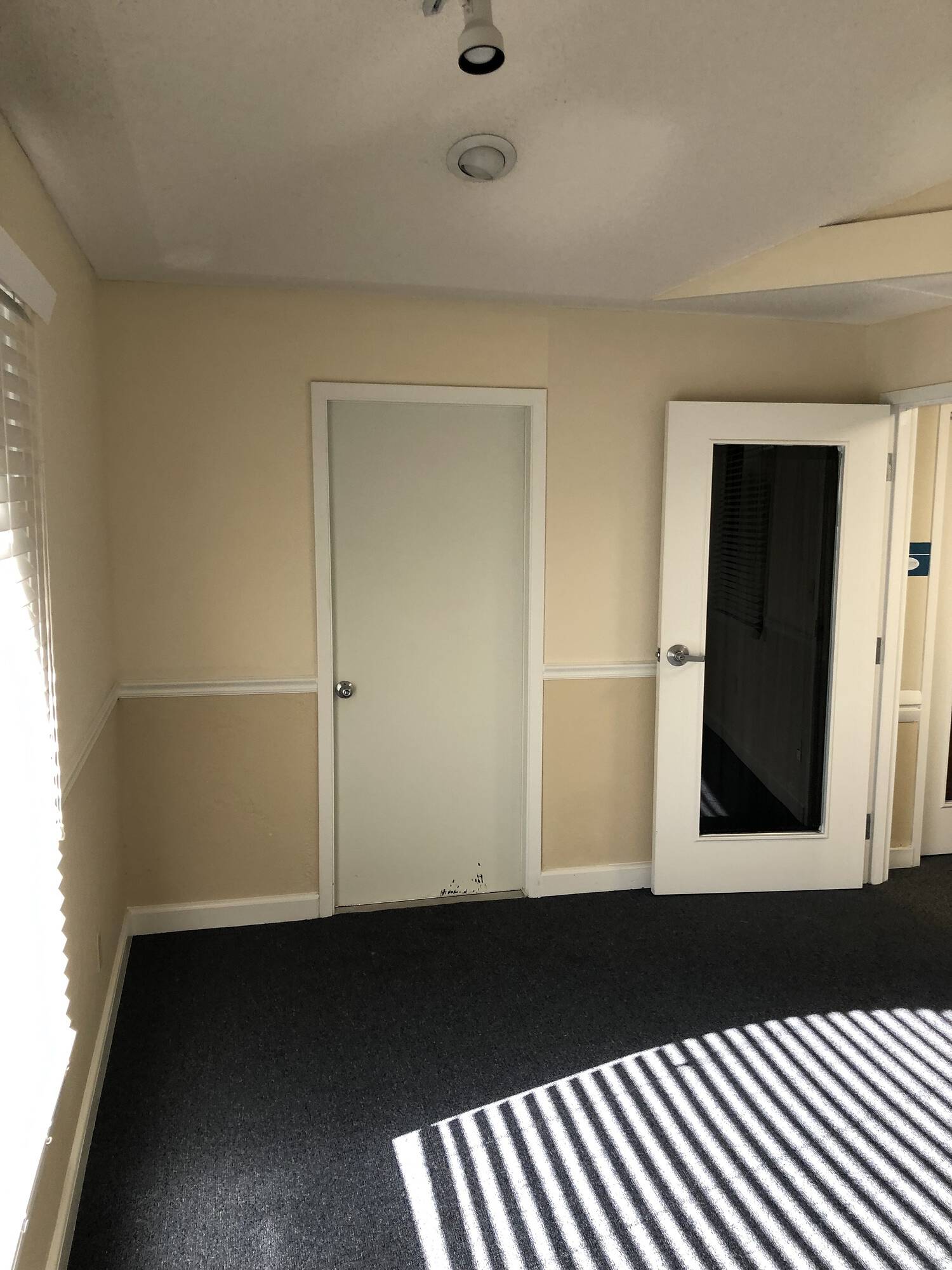 1635 S Ridgewood Ave, South Daytona, FL 32119