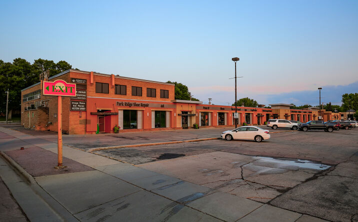 Pictures of Retail, Office property located at 1714 S. Western Avenue, Sioux Falls, SD 57105 for lease - image #1