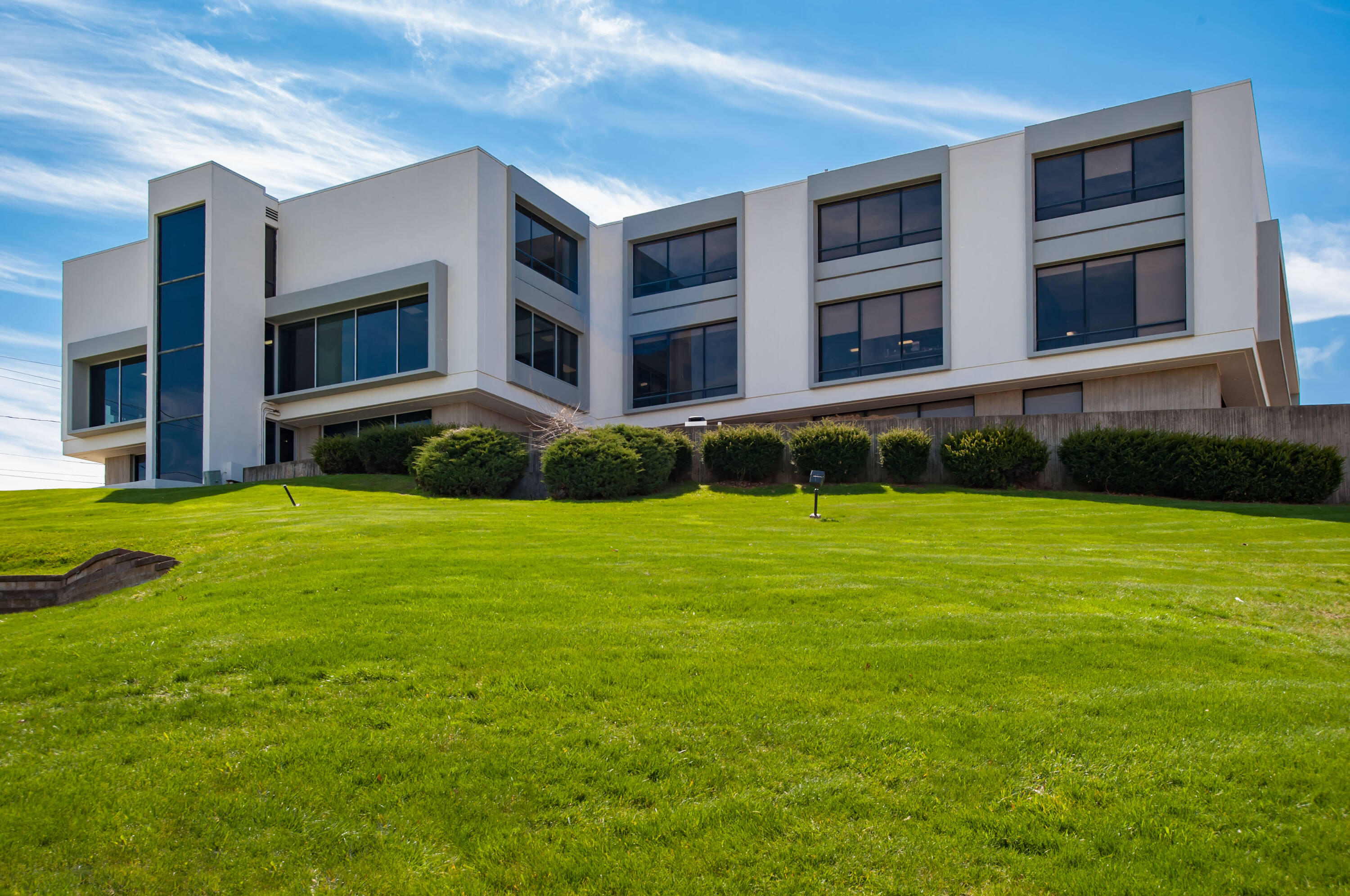 2580 Fleur Dr, Des Moines, IA 50321