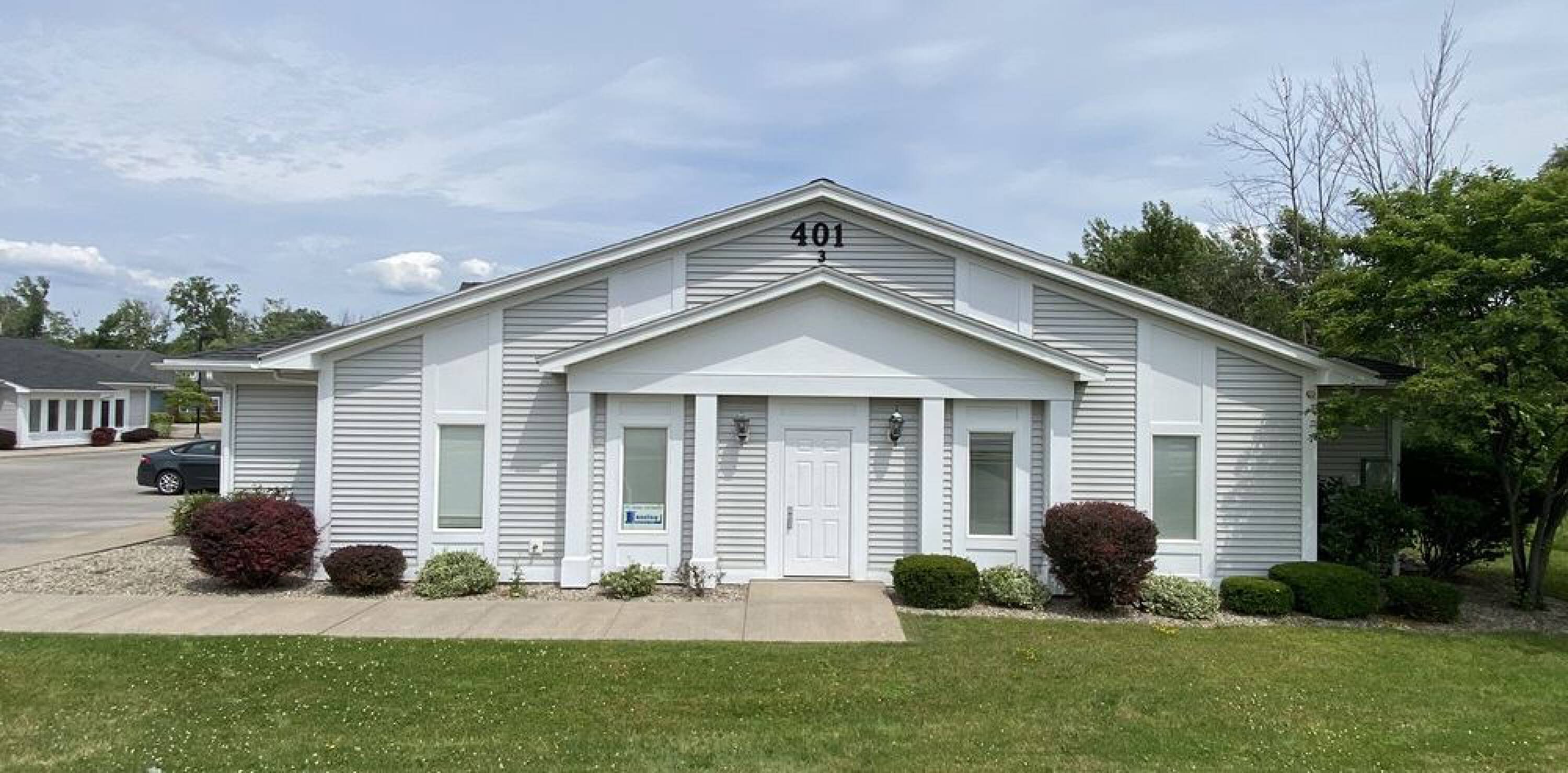 401 Penbrooke Dr, Penfield, NY 14526