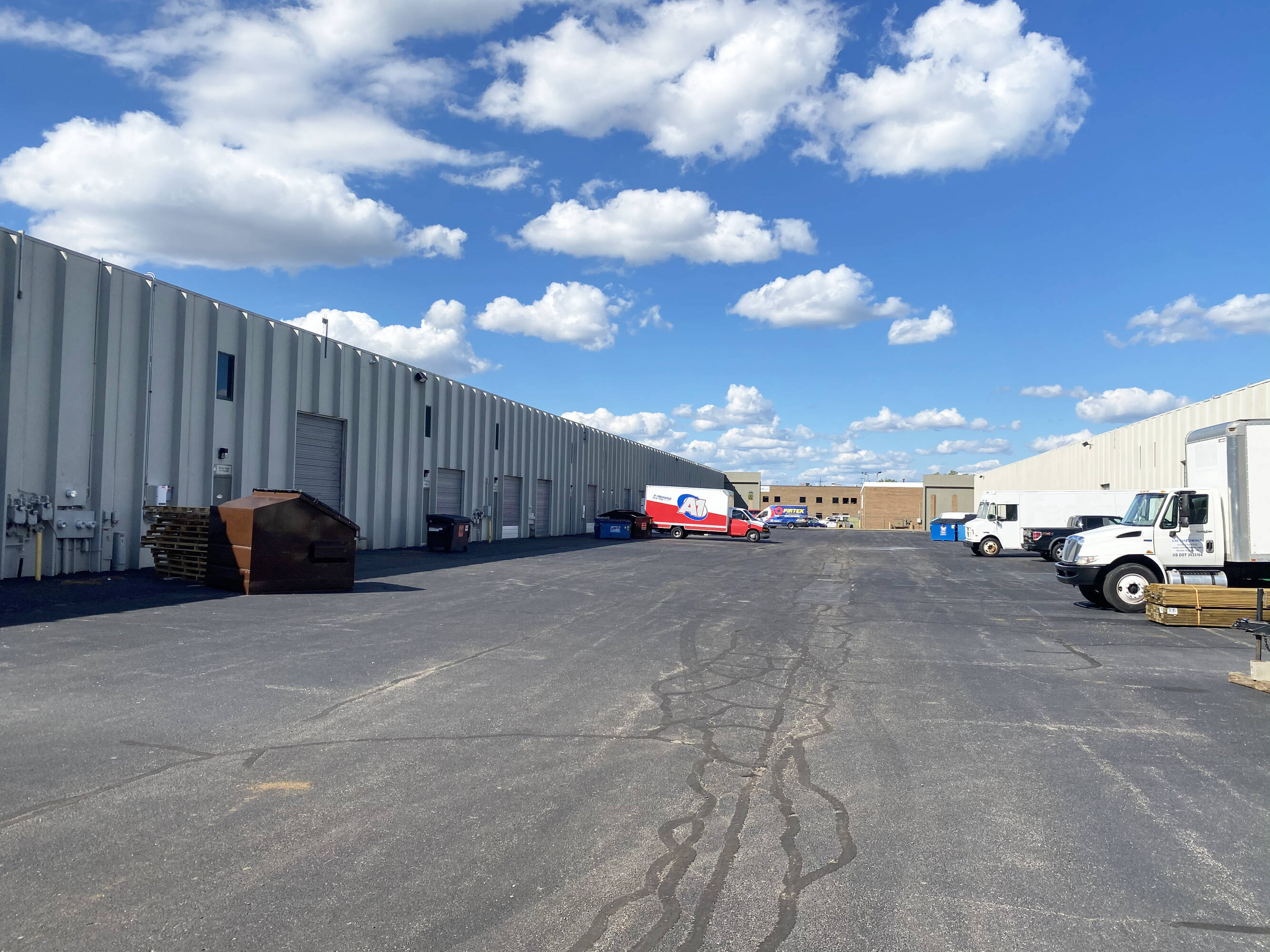 3516 Roger B Chaffee Memorial Blvd SE, Grand Rapids, MI 49548