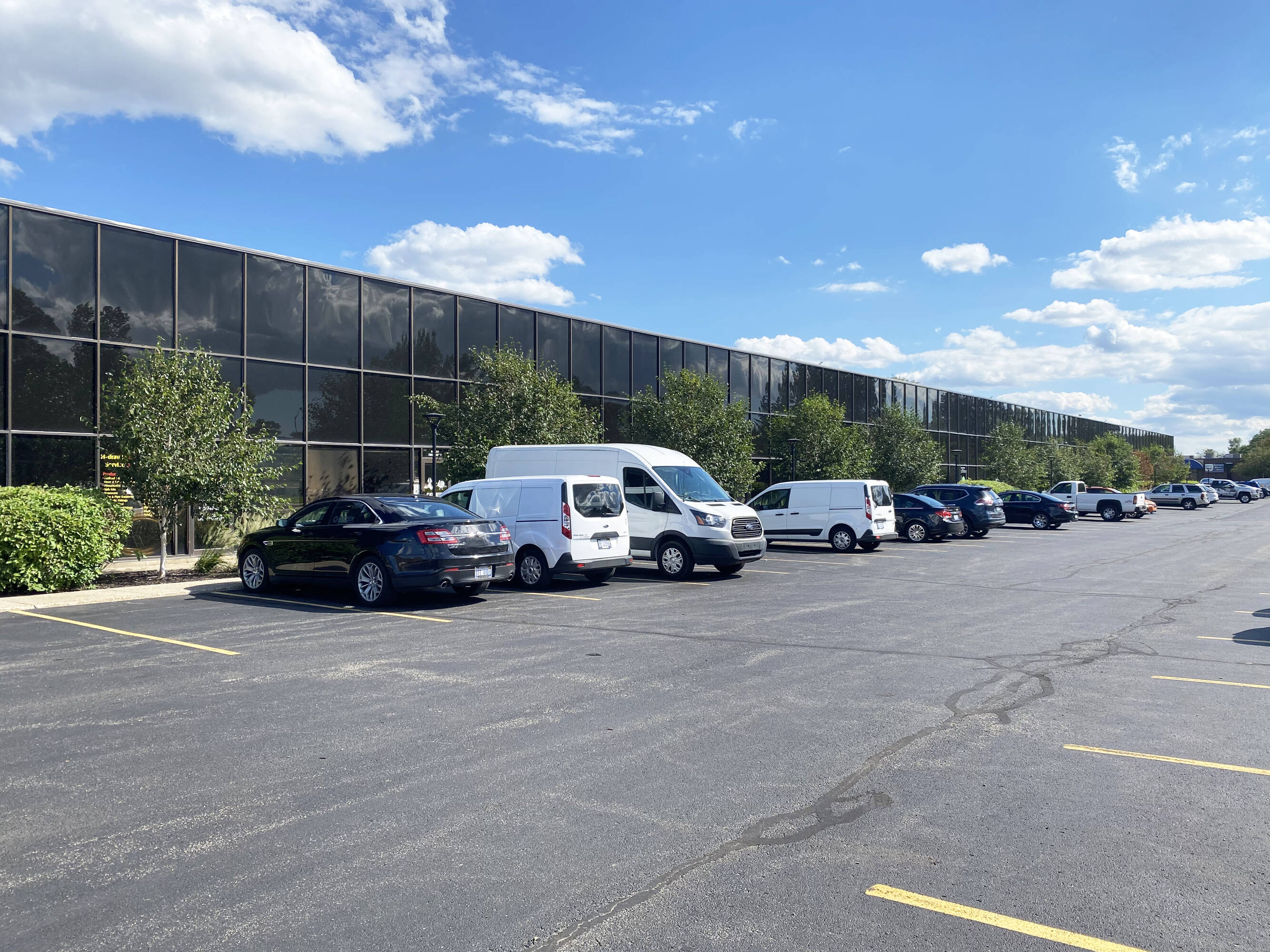 3516 Roger B Chaffee Memorial Blvd SE, Grand Rapids, MI 49548