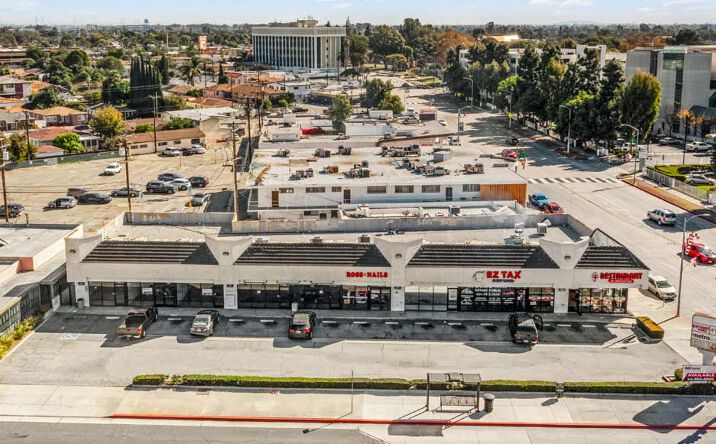 Pictures of Retail property located at 3632 E Imperial Hwy, Lynwood, CA 90262 for lease - image #1