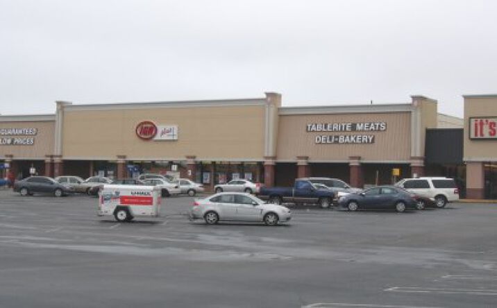Pictures of Retail property located at 642 S Harris St, Sandersville, GA 31082 for lease - image #1