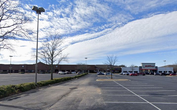 Pictures of Retail property located at 2540 Eastern Blvd, Montgomery, AL 36117 for lease - image #1