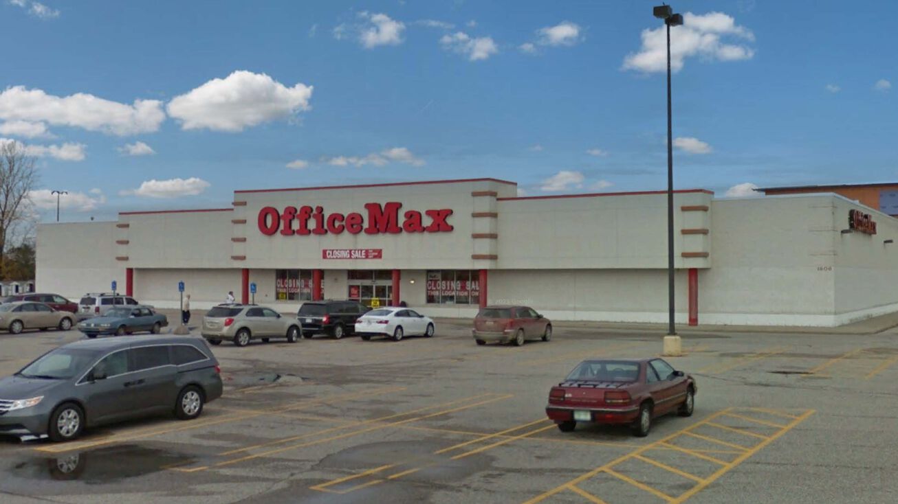 1806 Airport Rd, Midland, MI 48642