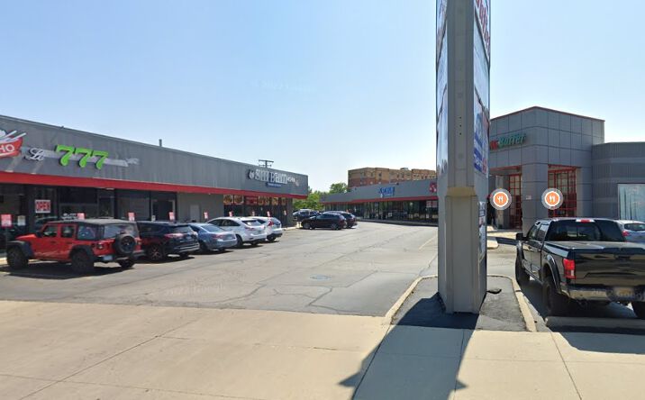 Pictures of Retail property located at 6253 N McCormick Blvd, Chicago, IL 60659 for lease - image #1
