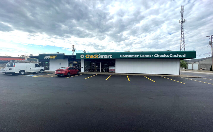 Pictures of Retail property located at 4300 Portage St NW, North Canton, OH 44720 for sales - image #1