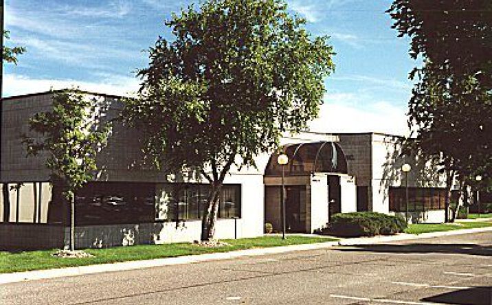 Pictures of Industrial property located at 1400 - 1410 Energy Park Dr, St Paul, MN 55108 for lease - image #1