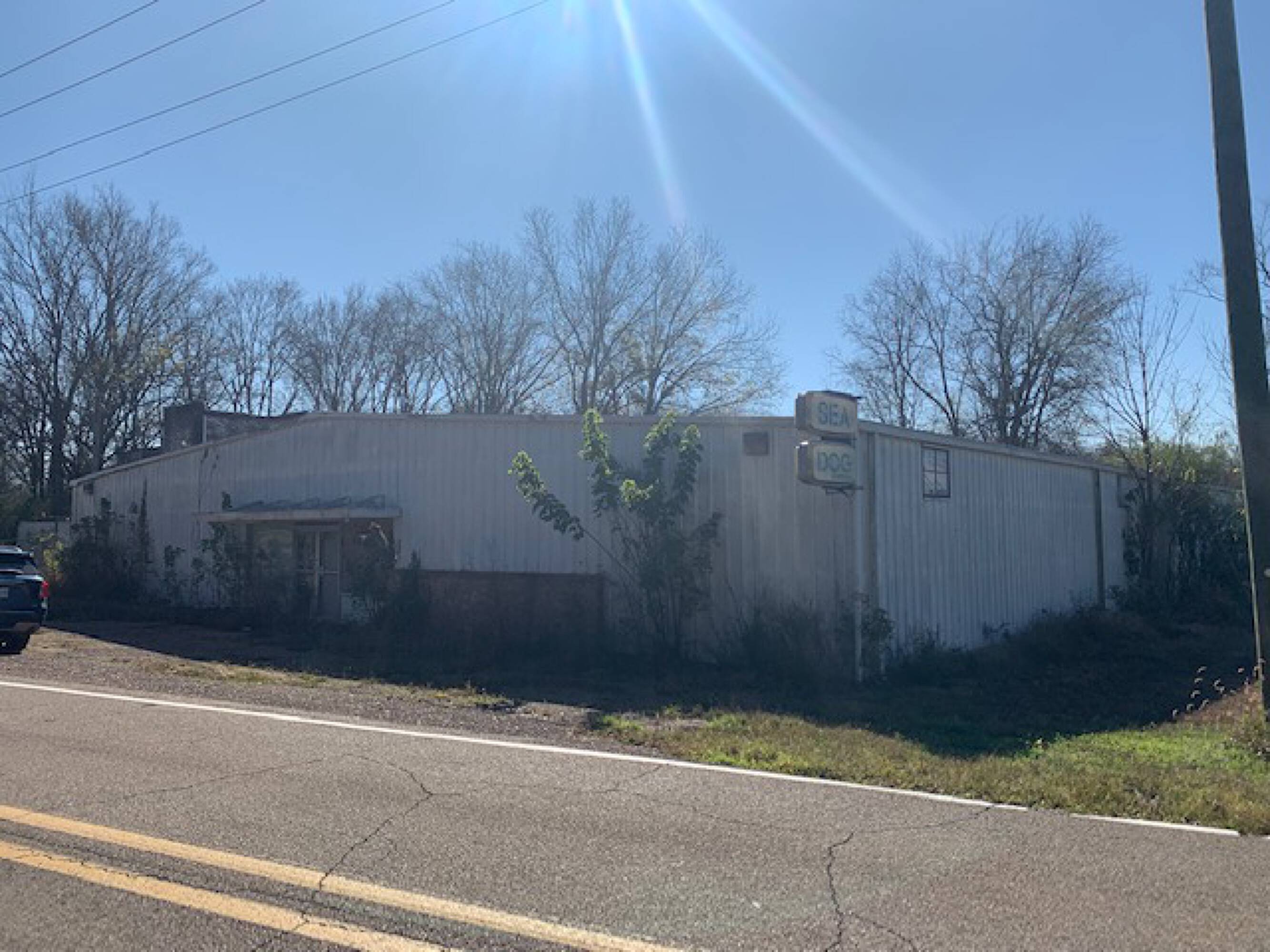 341 W Artesia Rd, Columbus, MS 39701 Retail Space for Lease 341