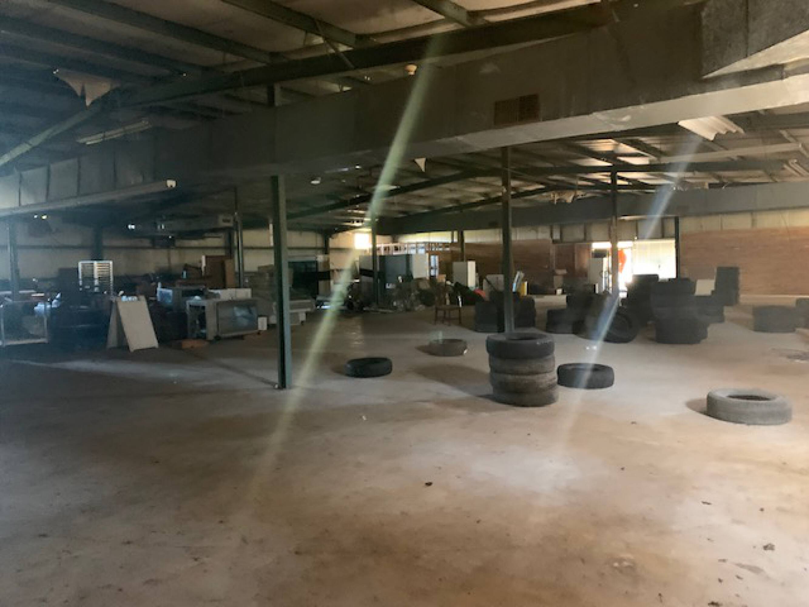 341 W Artesia Rd, Columbus, MS 39701