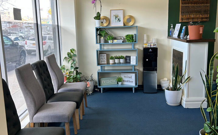 Pictures of Retail, Office property located at 63-17 Metropolitan Avenue, Middle Village, NY 11379 for lease - image #1