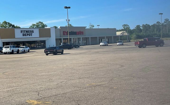 Pictures of Retail property located at 771 Old Highway 98 East, Columbia, MS 39429 for lease - image #1