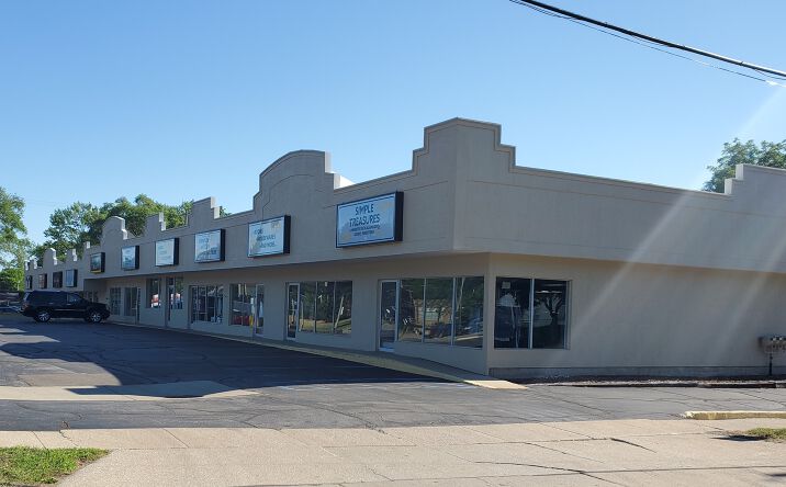 Pictures of Retail property located at 3707 S Westnedge Ave, Kalamazoo, MI 49008 for lease - image #1