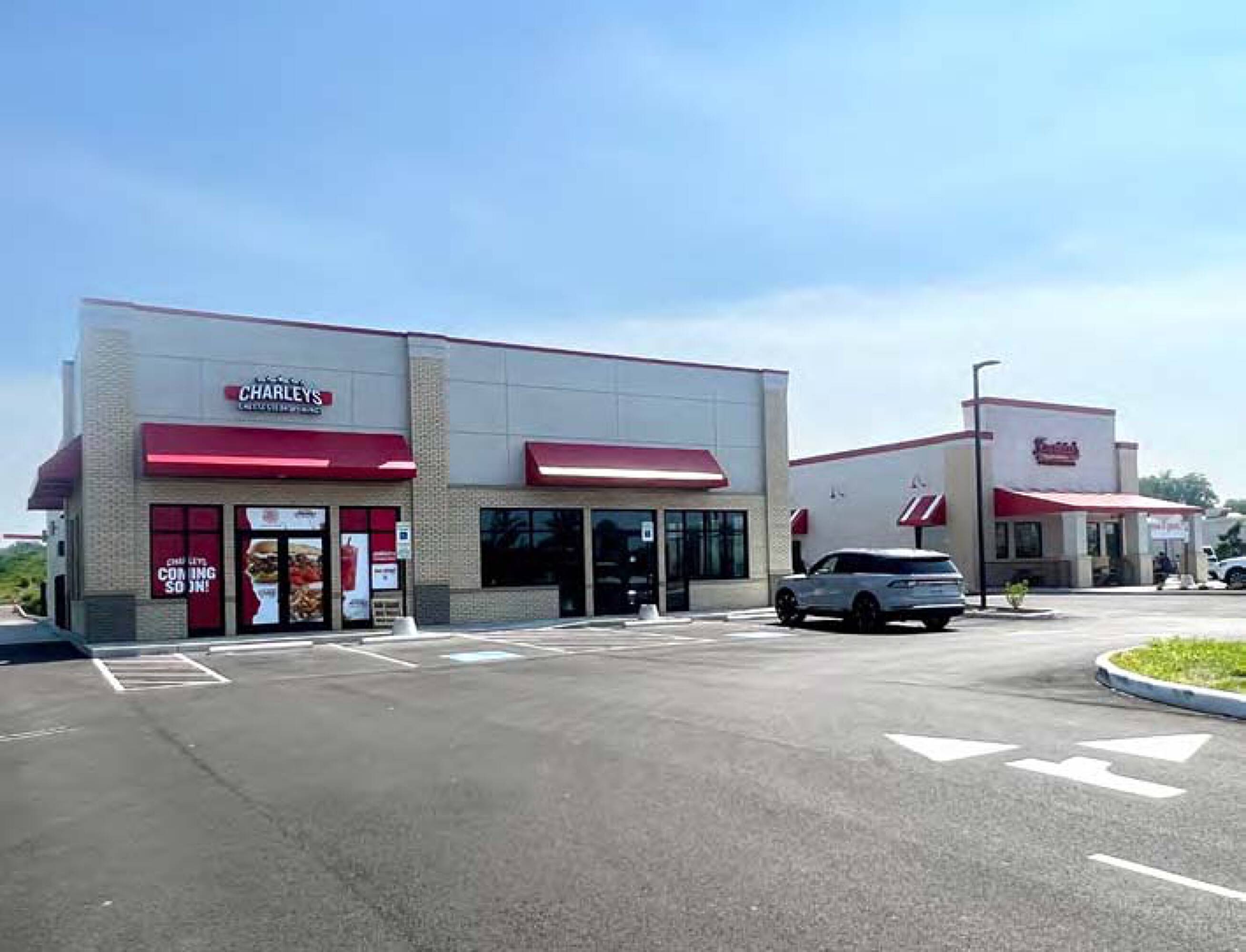 35701 35815 Chester Rd, Avon, OH 44011