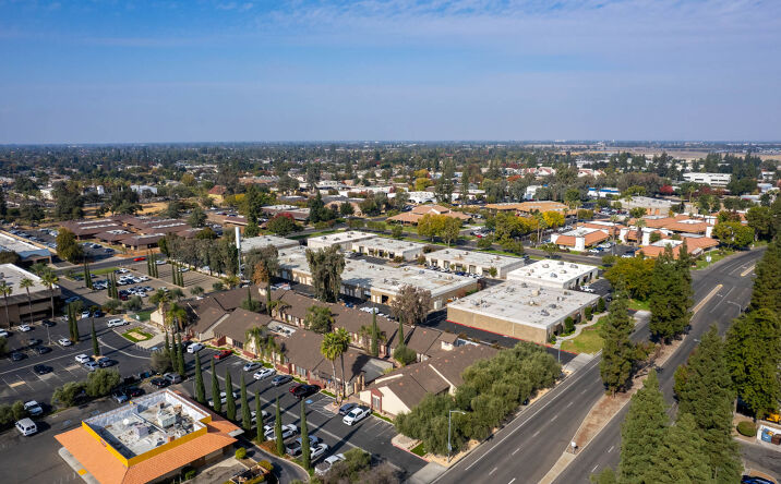 Pictures of Office property located at 4991 E McKinley Ave, Fresno, CA 93727 for lease - image #1