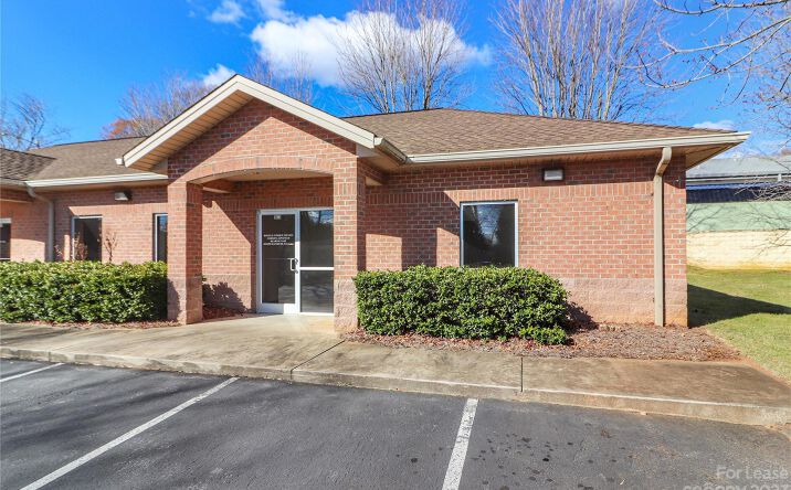 Pictures of Office, Retail property located at 1673 Norwood Rd, Statesville, NC 28677 for sales - image #1