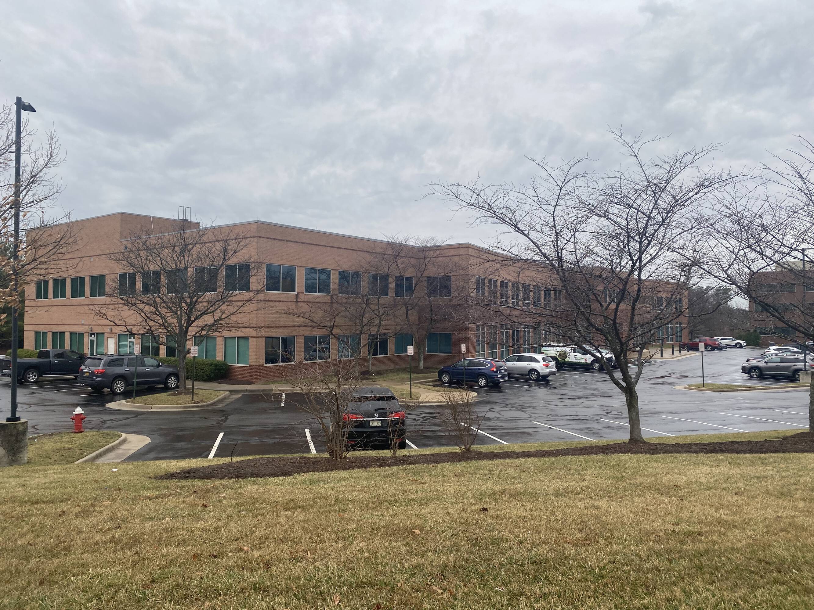 22375 Broderick Dr, Sterling, VA 20166