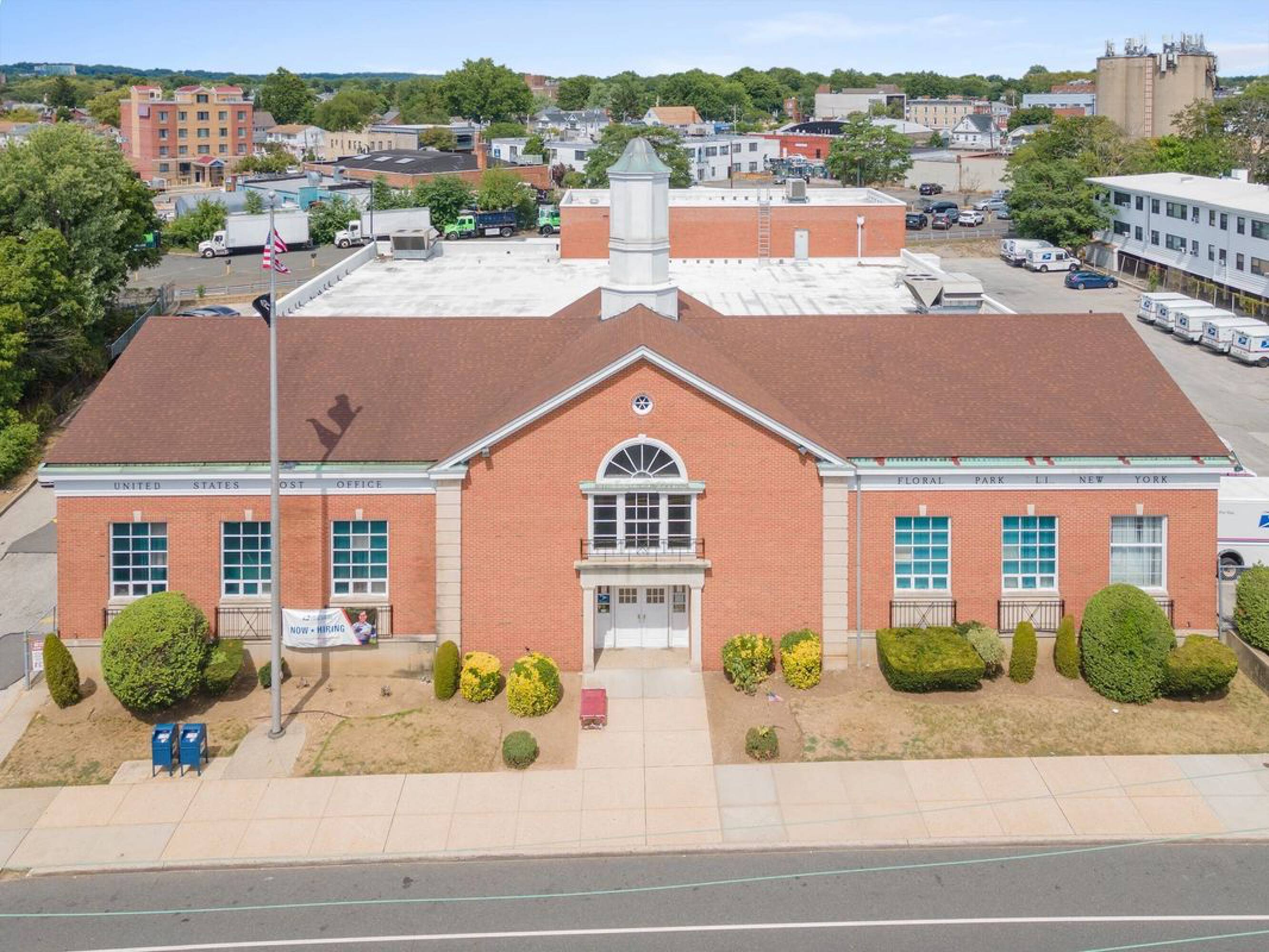 170 Tulip Ave, Floral Park, NY 11001