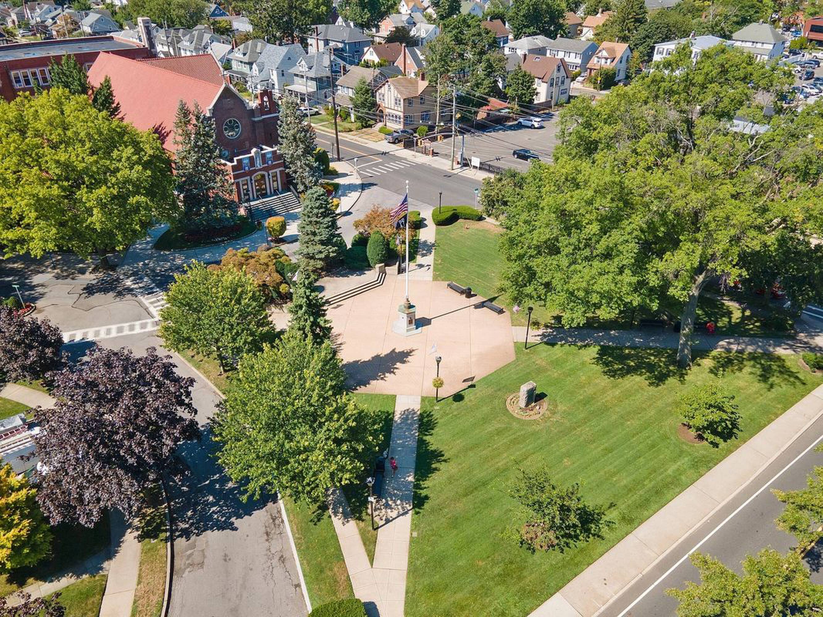 170 Tulip Ave, Floral Park, NY 11001