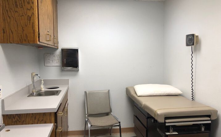 Pictures of Office property located at 567 W Putnam Ave, Porterville, CA 93257 for lease - image #1