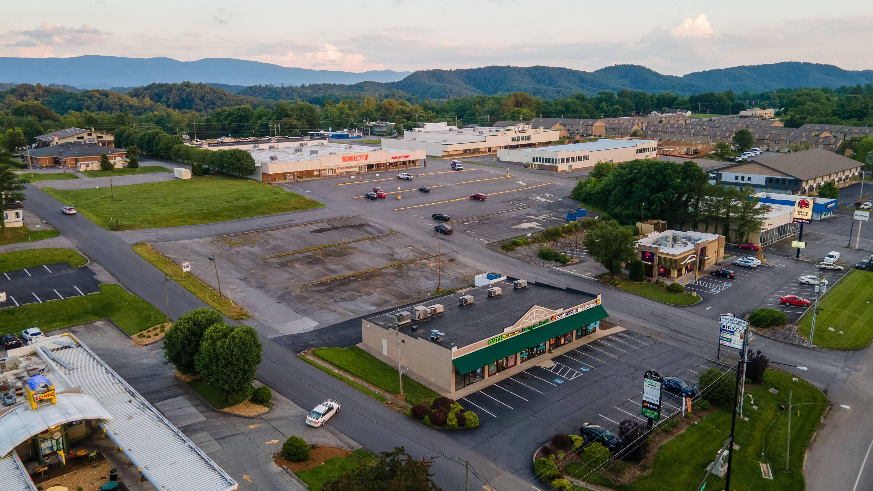 walgreens volunteer parkway bristol tennessee