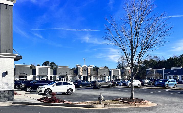 Pictures of Retail property located at 8492 Hiram Acworth Hwy, Dallas, GA 30157 for lease - image #1
