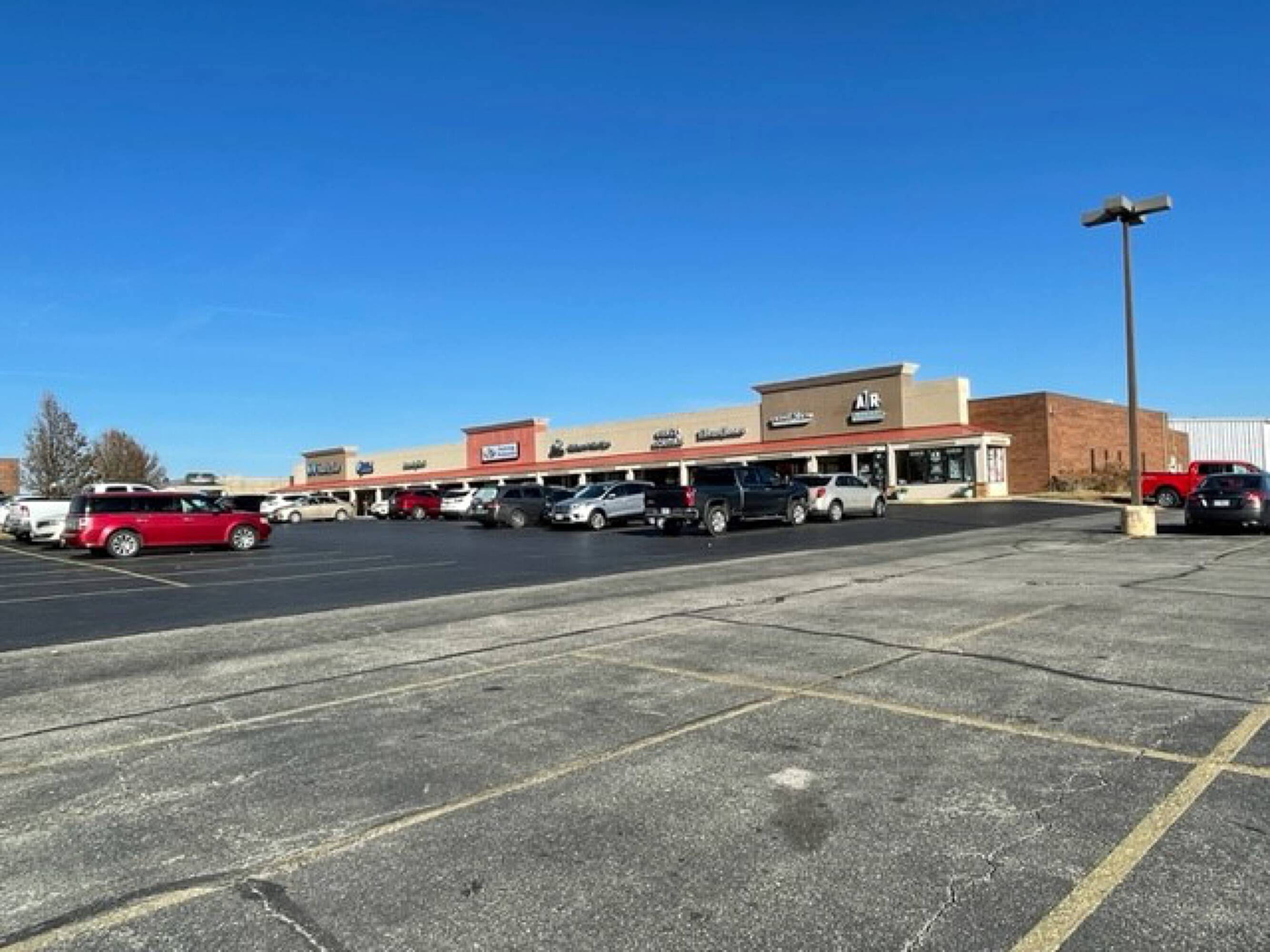 3831 Frederick Ave, St Joseph, MO 64506