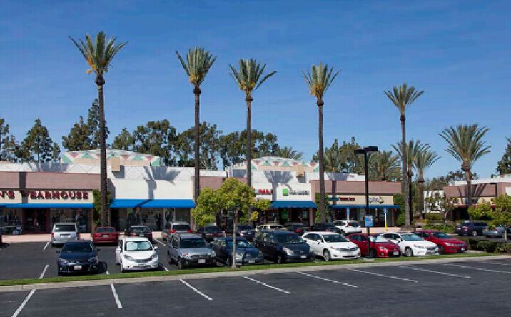 Pictures of Retail, Restaurant property located at 91 FWY & Artesia Blvd, Cerritos, CA 90621 for lease - image #1