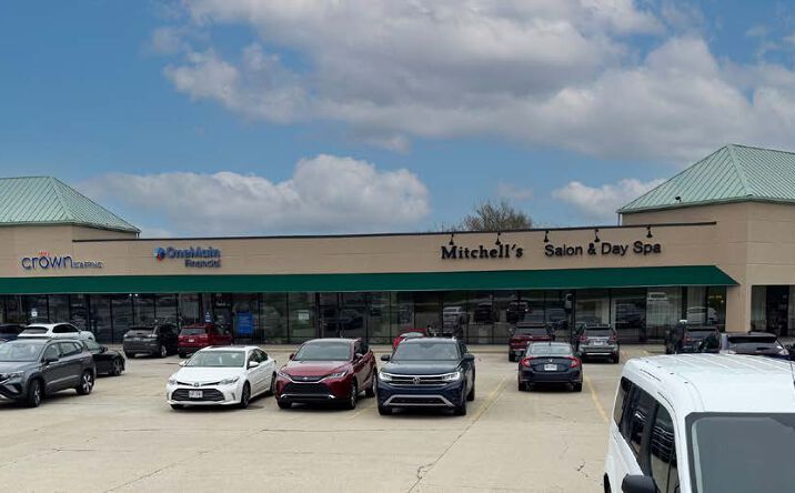 Pictures of Retail property located at 11320 Princeton Pike, Cincinnati, OH 45246 for lease - image #1
