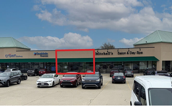 Pictures of Retail property located at 11320 Princeton Pike, Cincinnati, OH 45246 for lease - image #1