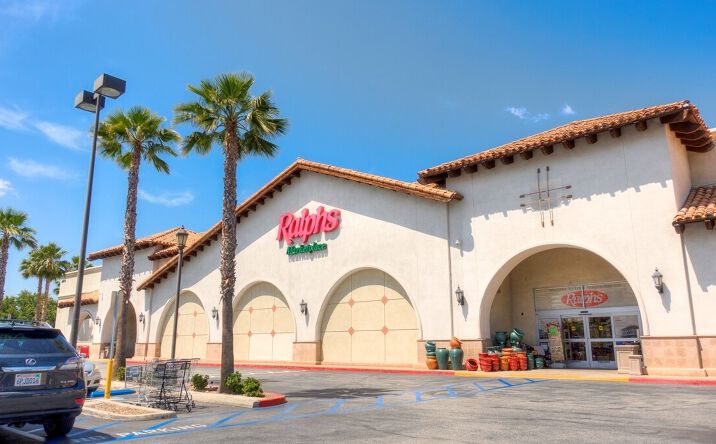 Pictures of Retail property located at 29607-29687 The Old Rd, Castaic, CA 91384 for lease - image #1