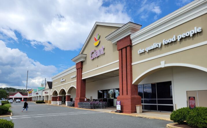Pictures of Retail property located at 1289 Emancipation Hwy, Fredericksburg, VA 22401 for lease - image #1