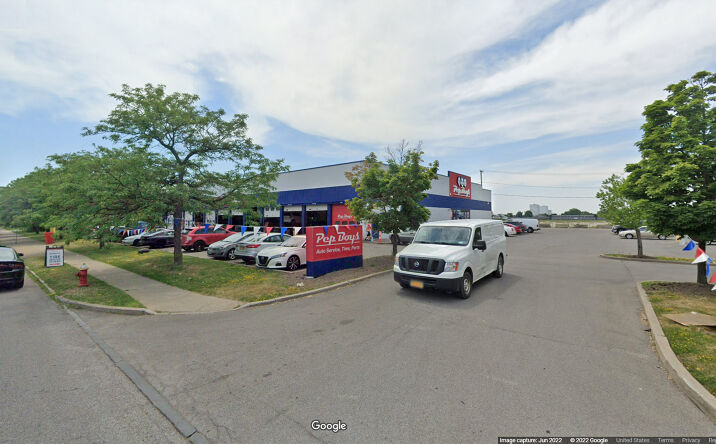 Pictures of Retail property located at 1996 Elmwood Ave, Buffalo, NY 14207 for lease - image #1