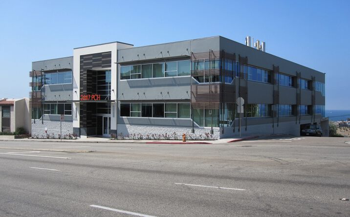 Pictures of Office property located at 2447 Pacific Coast Hwy, Hermosa Beach, CA 90254 for lease - image #1