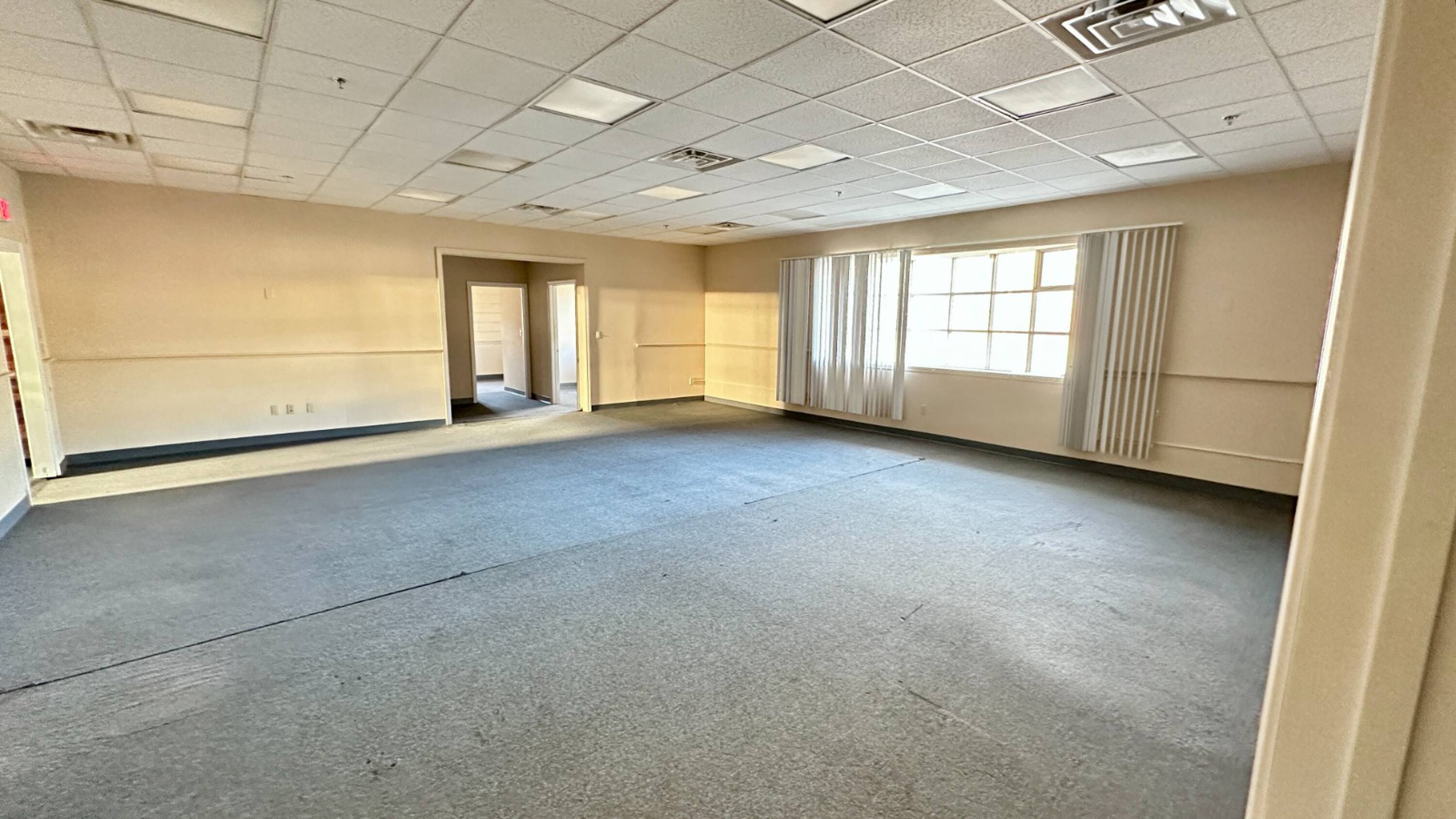 100 Franklin Rd, Fitchburg, MA 01420