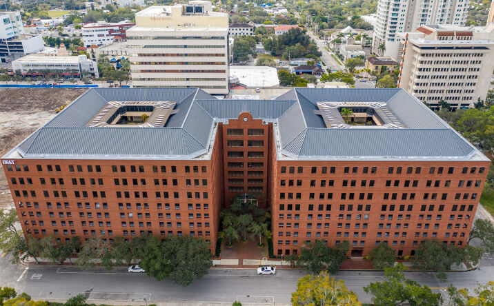 Pictures of Office property located at 1800 2nd St, Sarasota, FL 34236 for lease - image #1